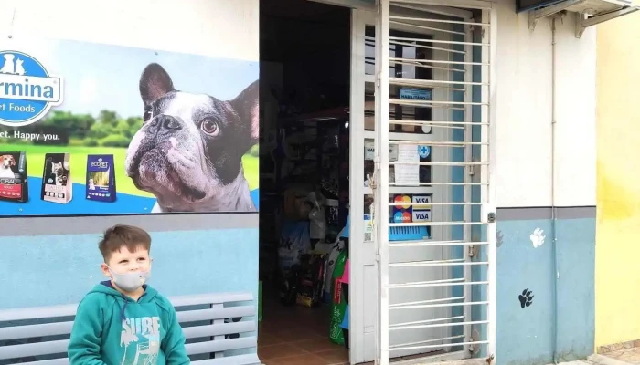 Veterinaria Mundo Animal - 25 De Agosto