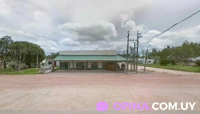 Veterinaria San Jacinto - 96500 Alejandro Gallinal