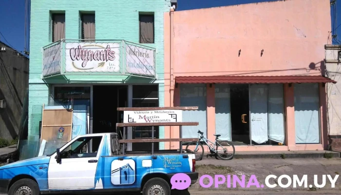 Vidrieria Wynants - 65100 Young