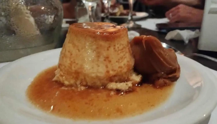 Viejo Barrio:  Flan