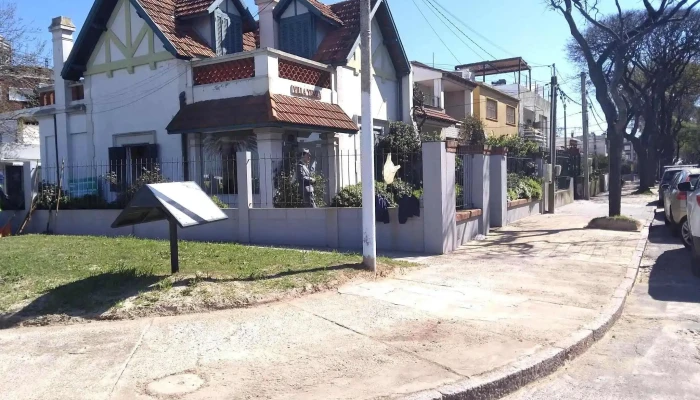 Villa Yerua | Chalet de Carlos Gardel - 11400 Montevideo