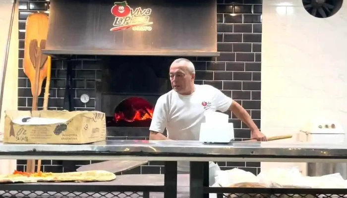 Viva La Pizza:  Videos