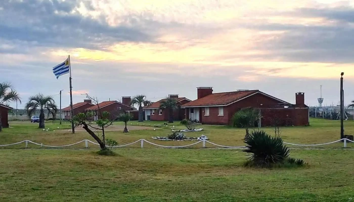 Viviendas Vacacionales La Paloma -    Armada Nacional De Los Visitantes - La Paloma