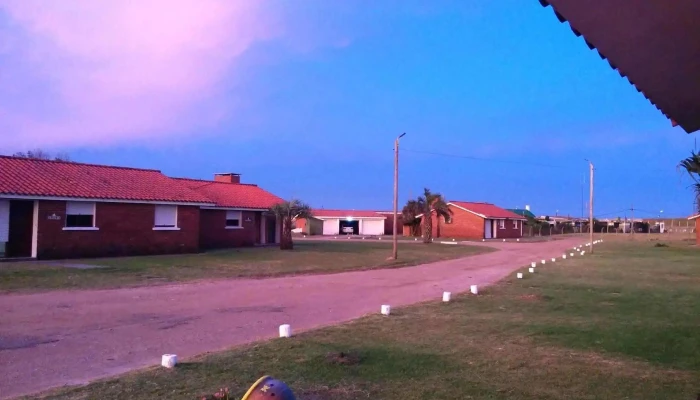 Viviendas Vacacionales La Paloma -    Armada Nacional Exterior - La Paloma