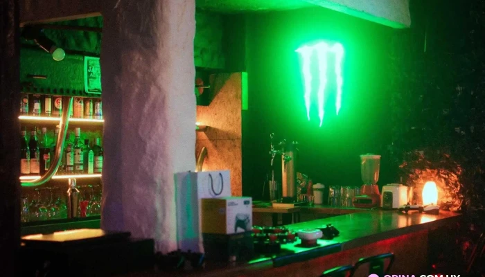 Wololo Bar Resto Bar Gamer Ambiente - Pub restaurante