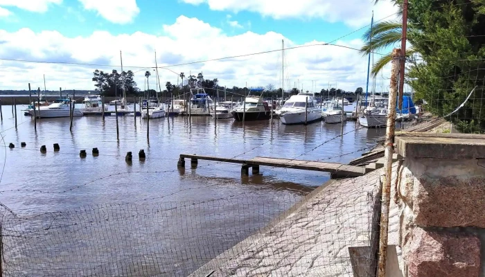Yatch Club Uruguayo - 12600 Santiago Vázquez