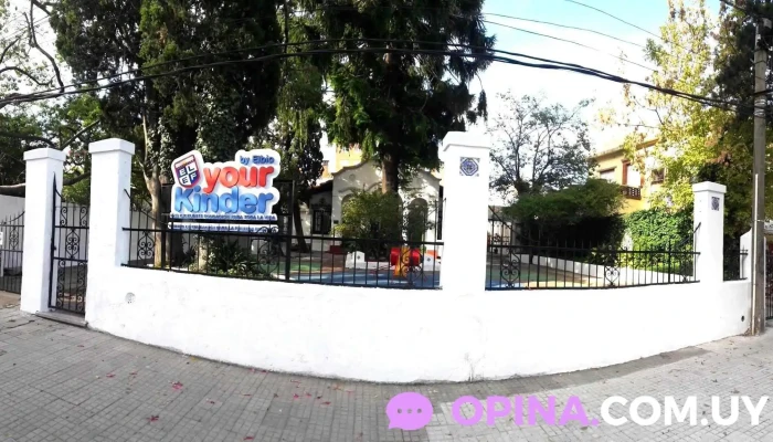 Your Kinder by Elbio - 11300 Montevideo
